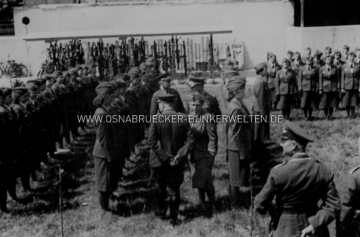 Appell auf dem Vorplatz des Fluko Osnabrück, Koksche Straße 8, 1941 Vorplatz Fluko Osnabrück