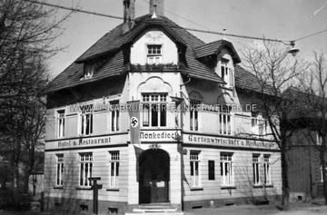 Das ehemalige Hotel Mönkedieck in Haste. Das Gebäude wurde 2013 abgerissen. Hotel Mönkedieck in Haste