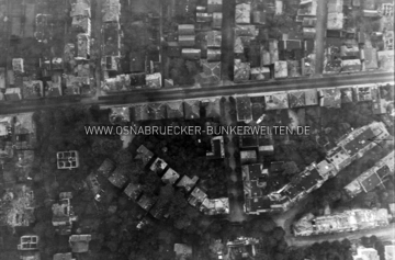 Luftaufnahme der USAAF von der Lotterstraße und dem Straßburger Platz im Jahr 1945. Luftaufnahme Straßburger Platz 1945