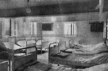 Einer von mehreren Liegeräumen in der Luftschutz-Rettungsstelle Altstadt. Betten Luftschutz-Rettungsstelle Altstadt Osnabrück