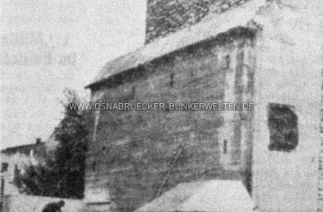 Abrissarbeiten der Verbunkerungen am Mäuseturm Johannismauer im Jahr 1954. Während des 2. Weltkriegs wurde der alte Wehrturm mit viel Aufwand in einen relativ bombensicheren Luftschutzbunker umgebaut. Im Jahr 1954 begann der Rückbau. Mäuseturm Johannismauer mit Verbunkerungen