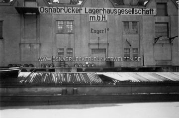 Speicher I der Osnabrücker Lagerhausgesellschaft im Osnabrücker Hafen (heute Sitz der Firma pco). Die Lagerhausgesellschaft war unter Anderem auch am Bau eines Luftschutzstollens am Sonnenhügel beteiligt. Speicher I im Osnabrücker Hafen